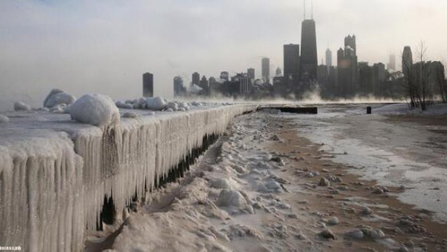 Метеорологи нашли взаимосвязь между рекордными холодами в США и теплой зимой в Европе - В Мире
