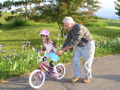 В памятные дни члены Сейма предложат внести День дедушек и бабушек - Литва и страны Балтии