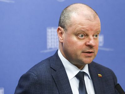 С. Сквернялис призвал пенсионеров не выходить из дома - Литва и страны Балтии