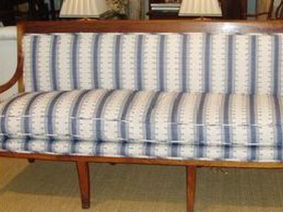 Британца, застрявшего под диваном на 60 часов, спасла бутылка виски - Хобби, отдых и развлечения