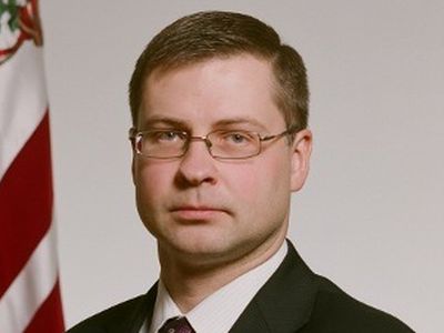 Премьер Латвии выступил против шествия националистов - В Висагинасе