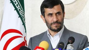 Ахмадинежад обвинил США в пособничестве терроризму