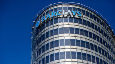 СМИ. Центр операций  банка "Barclays" прекращает деятельность в Литве