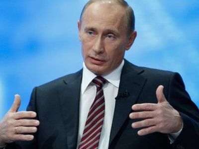 Путин: В учебниках должна быть каноническая версия нашей истории - В Мире