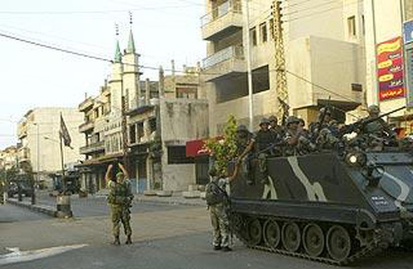 На севере Ливана развернулась гражданская война: 61 человек погиб, 200 ранены