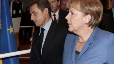 A. Merkel: Graikija turi likti eurozonoje