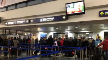 В Литве пьяный телефонный террорист остановил работу аэропорта, сообщив о бомбе в самолете в Москву