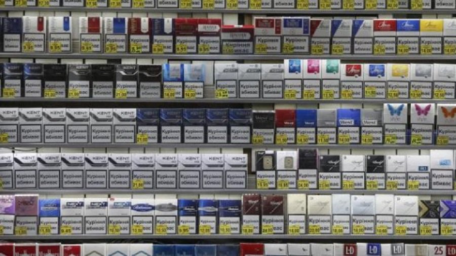 Табак продолжит дорожать, повышать другие акцизы не планируется - Литва и страны Балтии