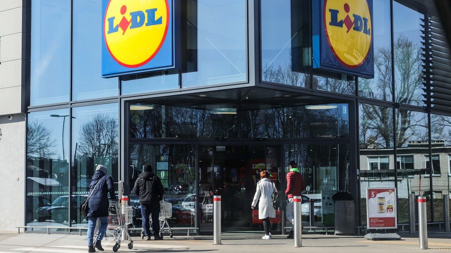 Сети магазинов Lidl и Maxima сообщают о графике работы на Пасху - Литва и страны Балтии