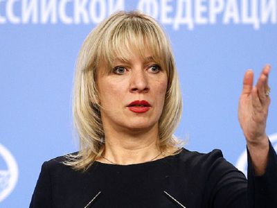 Захарова: РФ примет меры по каждой стране, высылающей российских дипломатов - В Мире