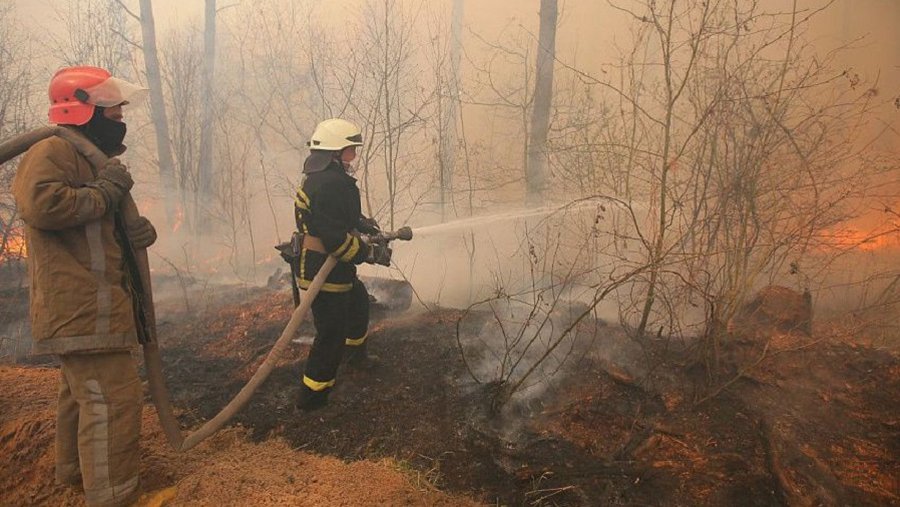 Зона в огне. Чернобыльская АЭС 34 года спустя - В Мире