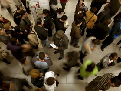 Опрос: главной проблемой жители Литвы считают безработицу                                 - Литва и страны Балтии