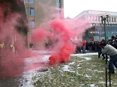 У Сейма пройдет несанкционированный протест, полиция готовится к беспорядкам - Литва и страны Балтии