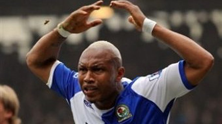 Чернокожего футболиста заподозрили в расизме - Культурные и спортивные мероприятия