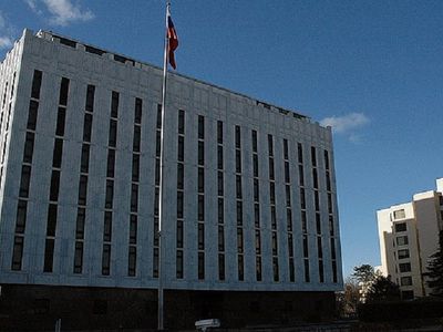 Посольство РФ в США: доказательств причастности Москвы к отравлению Скрипаля нет - В Мире