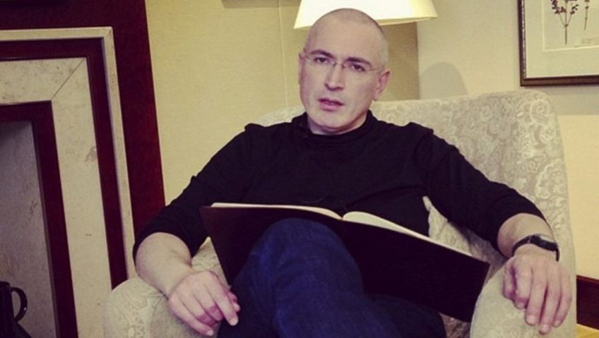
Ходорковский встретился с семьей и дал первое интервью
