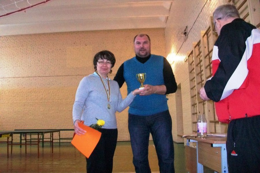 Поздравляем победительниц женского турнира по настольному теннису  (исправлена ошибка)                                                                 - В Висагинасе