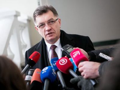 A.Butkevičius: nuo sausio minimali alga bus didinama iki 1 tūkst. Lt - Lietuva ir Baltijos šalys