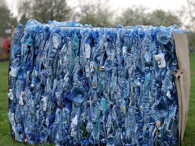 Прогноз: через 20 лет Земля будет покрыта слоем пластика весом 1,3 млрд тонн - В Мире