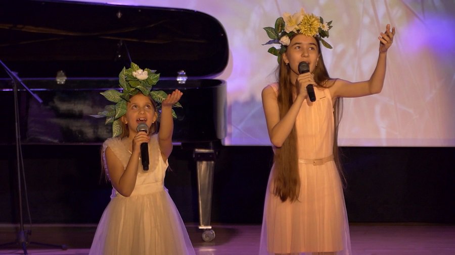 "Древо жизни". Висагинская академия творчества и искусств представила отчетный концерт (видео) - В Висагинасе