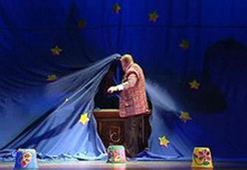 В Эстонии высмеяли глупость еврочиновников в пьесе 