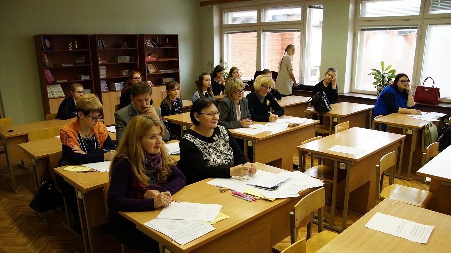 Знатоки музыки «померялись силами» в городском туре олимпиады по музыке - В Висагинасе