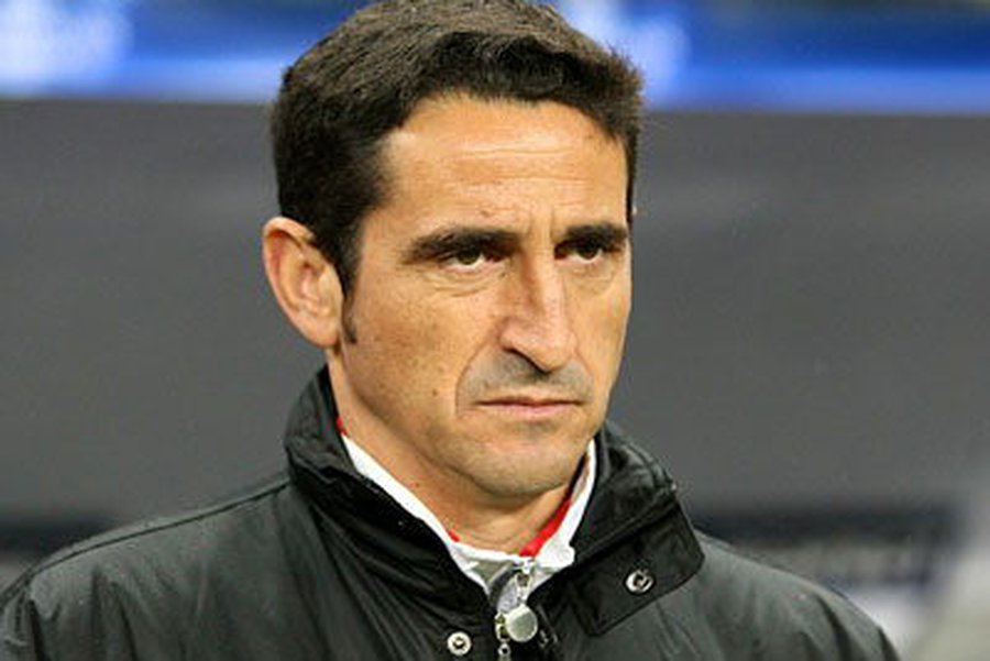 «Севилья» уволила главного тренера - Культурные и спортивные мероприятия