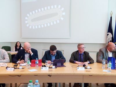 Б. Лукошков предложил закупать браслеты GSM. Совет идею поддержал, что дальше? - В Висагинасе