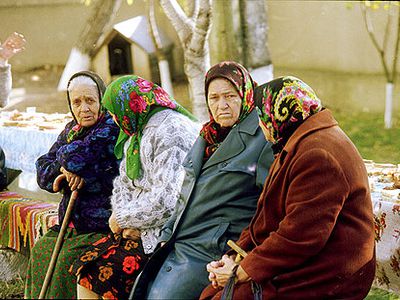 Пенсионеры получат компенсации за отобранную часть пенсии не раньше 2013 года - Литва и страны Балтии