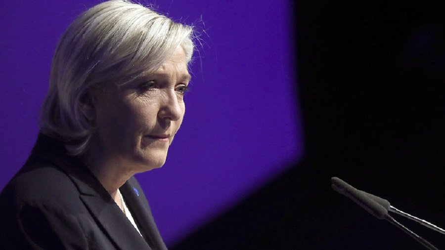 Ле Пен на форуме в Праге высказалась за ликвидацию ЕС - В Мире