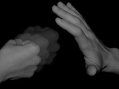 Насилие  в семье не должно оставаться за дверью
 - В Висагинасе