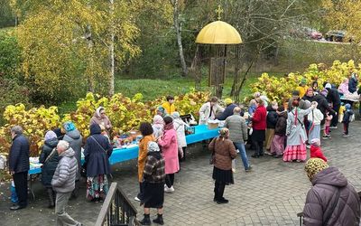 Традиционная Покровская ярмарка порадовала прихожан и гостей храма (фотогалерея) - Мир православия