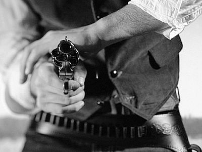 Ученые подтвердили кинолегенду о ковбойской реакции - Наука и здоровье