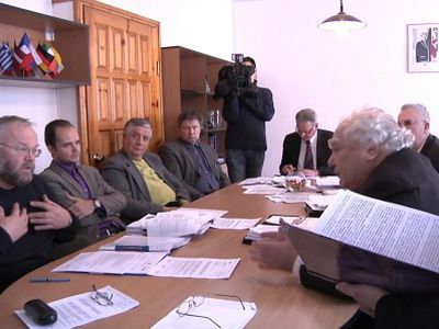 Ходим мы, по кругу ходим мы ....                                                                                                                       - В Висагинасе