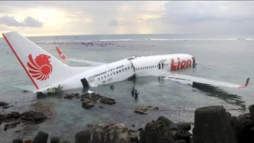 СМИ: пилот разбившегося в Индонезии самолета работал в Lion Air с 2011 года