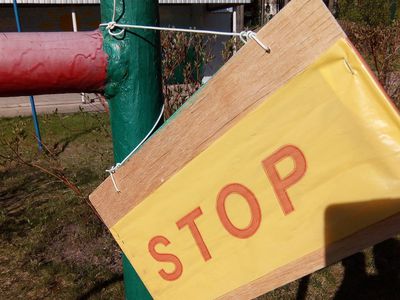 Игровые формы в детских садах. Телегу опять поставили впереди лошади - В Висагинасе