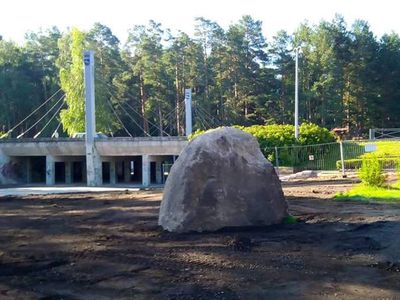 Камень ждет скульптора - В Висагинасе
