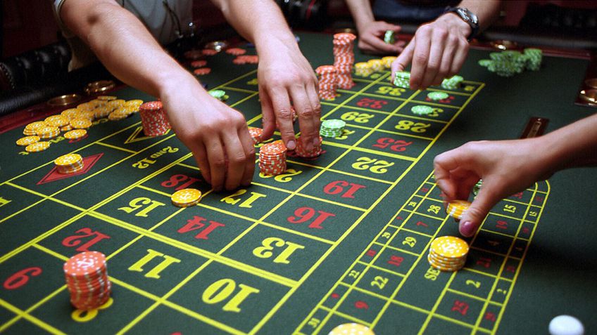 Siūlo azartinių lošimų reklamą papildyti įspėjimu apie galinčią kilti priklausomybę