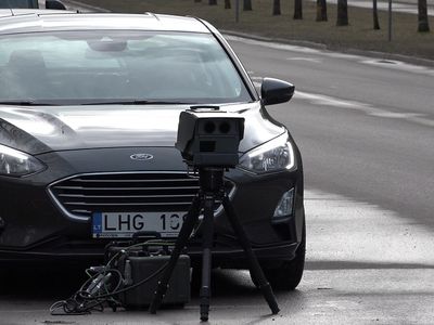 Литовская полиция использует лазерные радары, которые действуют на большом расстоянии - Литва и страны Балтии