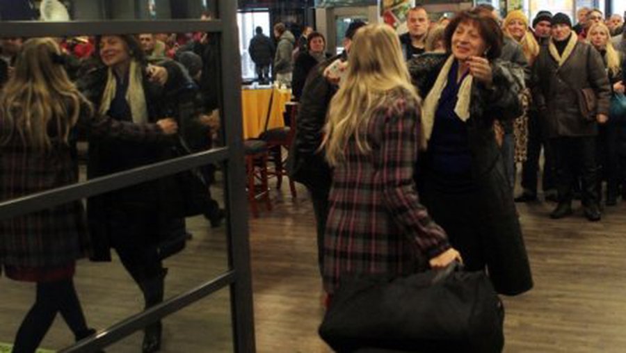 Домой на Рождество возвращается все меньше эмигрантов - Литва и страны Балтии