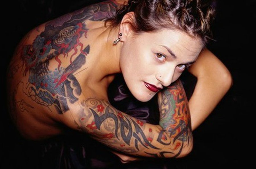 Изобрели новые временные тату с запахом духов - Хобби, отдых и развлечения