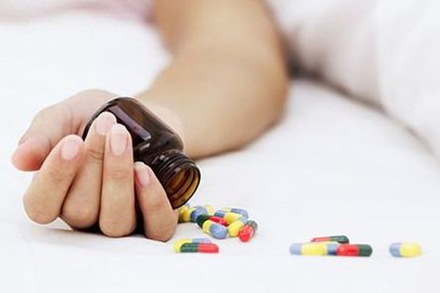 Литву вновь называют рекордсменом мира по числу самоубийств - Литва и страны Балтии