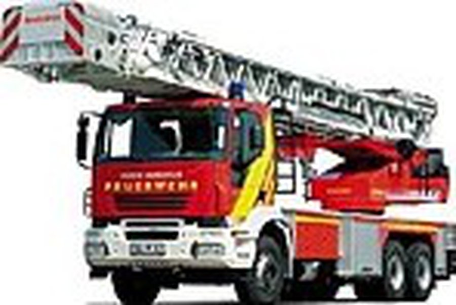 Visagino priešgaisrinė gelbėjimo tarnyboje naujos autokopėčios - В Висагинасе