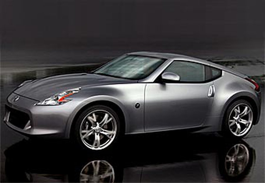 В интернете появились первые официальные снимки Nissan 370Z - Хобби, отдых и развлечения