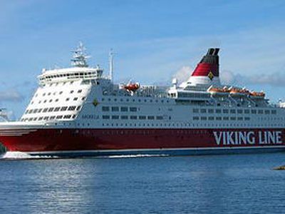 В замерзшей Балтике застряли несколько судов, двое из них столкнулись - Литва и страны Балтии