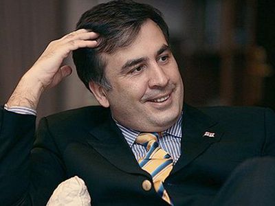 Оппозиция Грузии потребовала отставки Саакашвили
 - В Мире