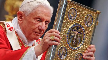Mirė popiežius emeritas Benediktas XVI
