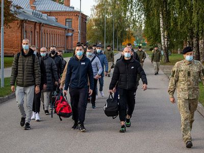 Исследование: для всеобщего призыва в армию требуется и время, и сотни миллионов - Литва и страны Балтии
