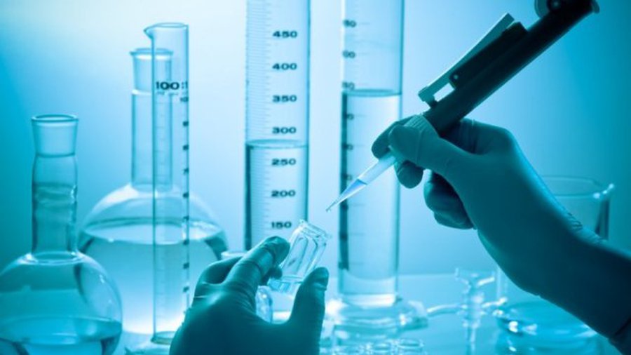  

Намерены ли уезжать те, кто выбирает имеющие спрос специальности?
 - Наука и здоровье