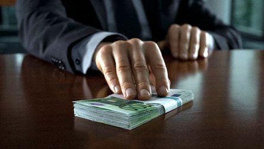 Коррупционный скандал в Литве: вице-мэра уличили во взятке - Литва и страны Балтии